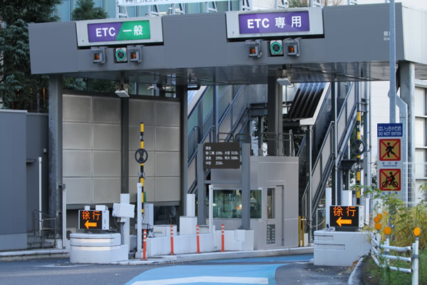 高速道路のETC専用料金所